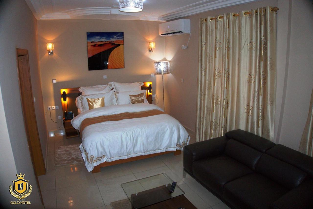 Gold Hotel Bafang Экстерьер фото